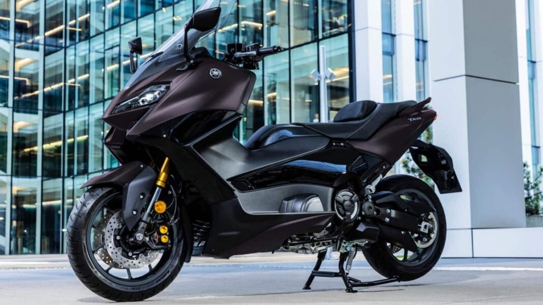 YAMAHA TMAX 2024