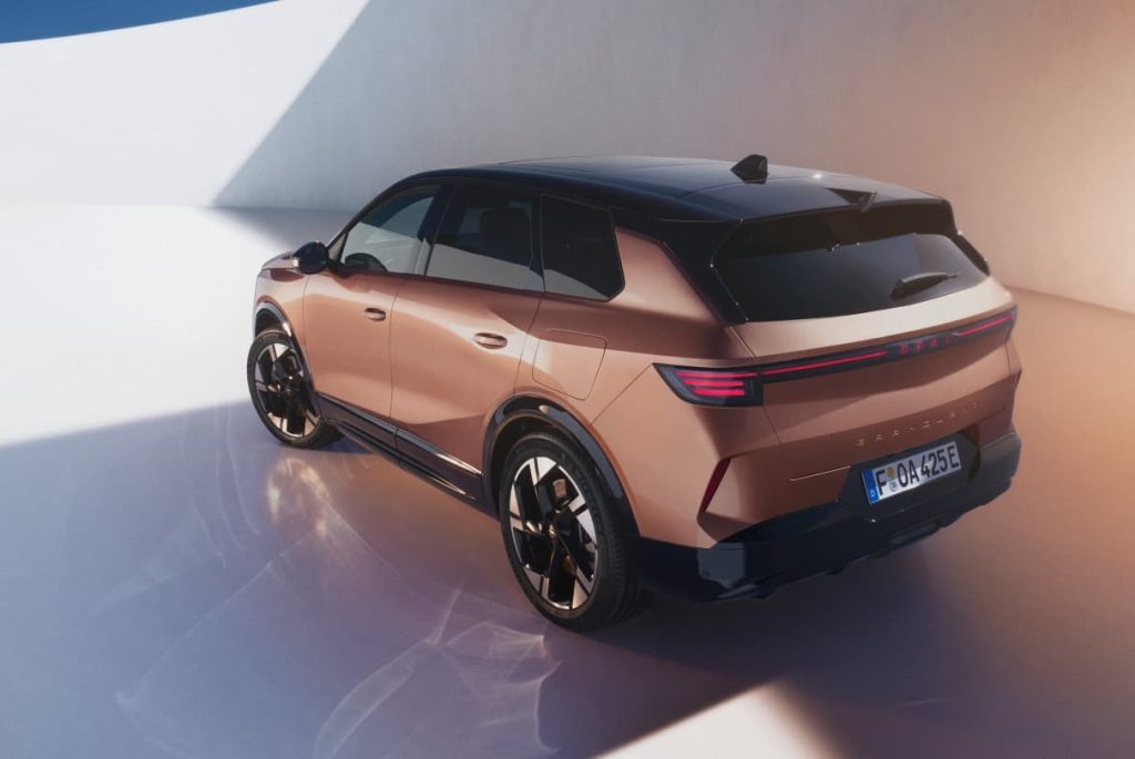 Nouveau OPEL GRANDLAND 2024